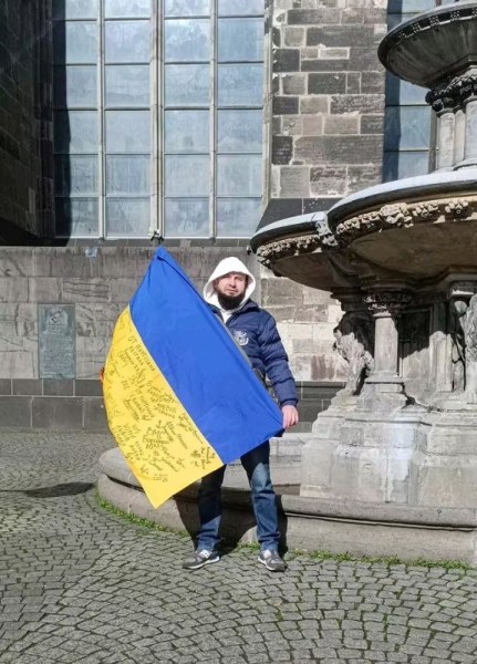 «Повернутися можна, але куди?»: Як живеться в Німеччині військовому з Маріуполя після російського полону