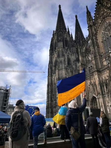 «Повернутися можна, але куди?»: Як живеться в Німеччині військовому з Маріуполя після російського полону