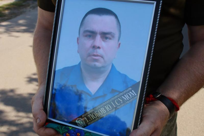 Решетилівська громада попрощалася із Захисником України — Олександром Колотієм