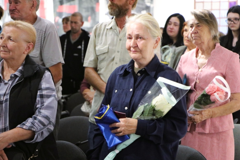 Рідним загиблих Захисників України вручили відзнаки Полтавської громади