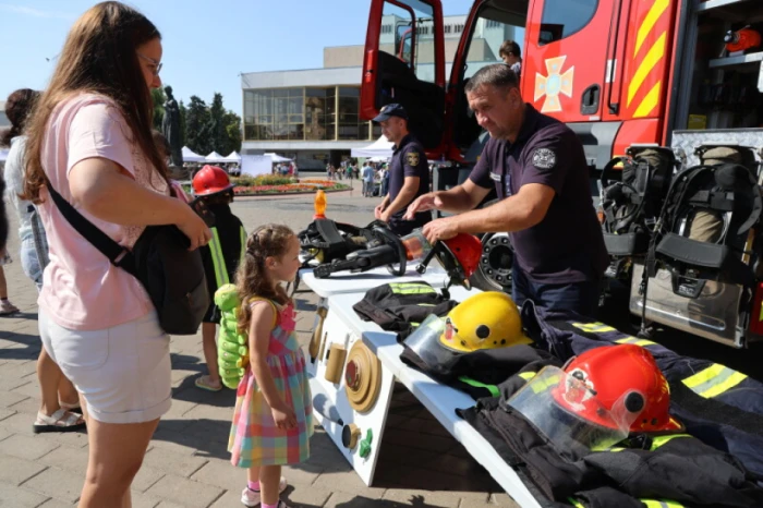 Робототехніка, дрони та досліди: у Луцьку – XІ Наукові пікніки. ФОТО