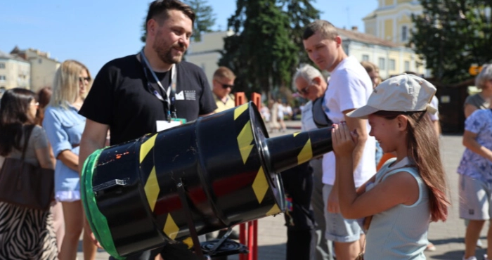 Робототехніка, дрони та досліди: у Луцьку – XІ Наукові пікніки. ФОТО