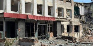 Росіяни розбомбили вщент швейну фабрику власника Рівненського льонокомбінату