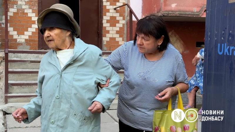 Що відбувається у Херсоні: Атаки на Острів, евакуація та контрасти життя під вогнем росіян