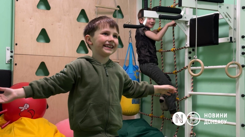 Що відбувається у Херсоні: Атаки на Острів, евакуація та контрасти життя під вогнем росіян