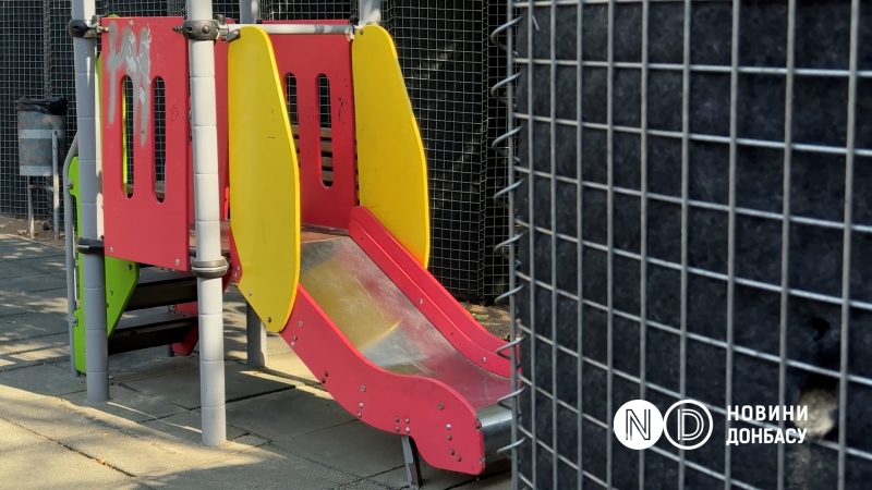 Що відбувається у Херсоні: Атаки на Острів, евакуація та контрасти життя під вогнем росіян