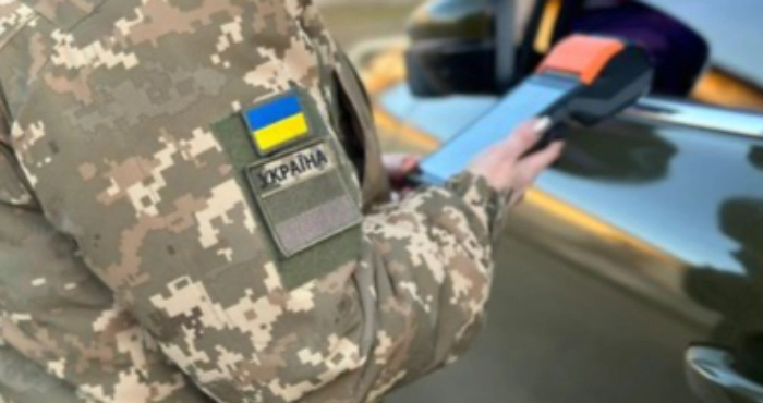 У Боратині чоловіки напали на військових під час перевірки документів