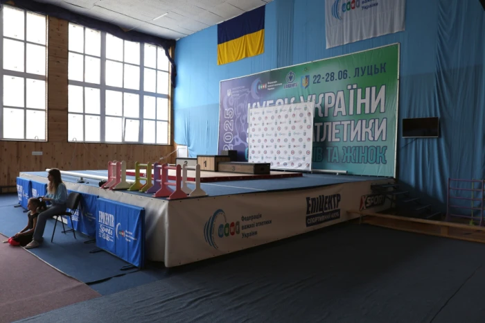 У Луцьку на доступність перевірили спортивний комплекс «Колос»