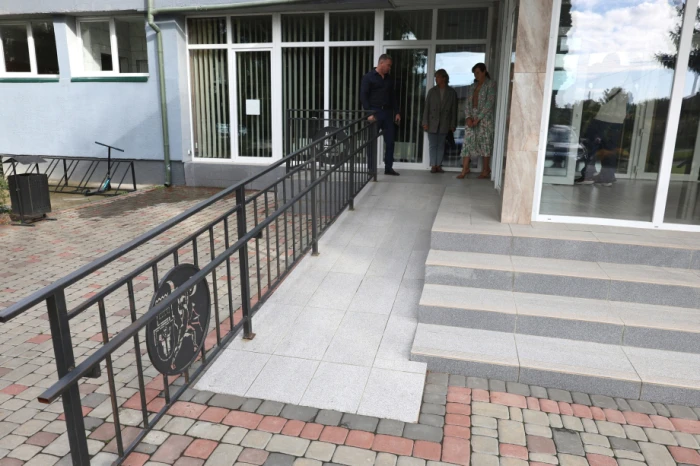 У Луцьку на доступність перевірили спортивний комплекс «Колос»