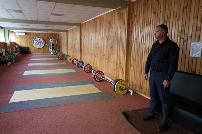 У Луцьку на доступність перевірили спортивний комплекс «Колос»