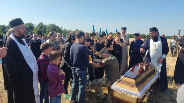 У Підгайцівській громаді провели в останню путь Миколу Перхуна, який загинув на Донеччині