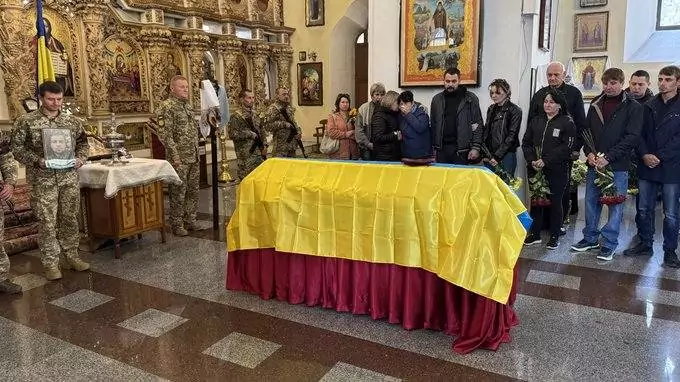 У Решетилівській громаді попрощалися із Захисником України