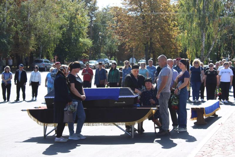 У Семенівській громаді провели в останню дорогу полеглого Захисника України