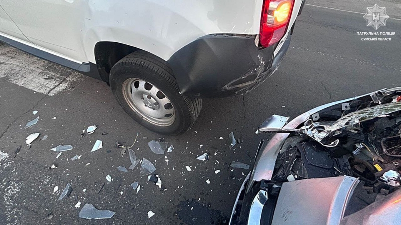 У Сумах зіткнулися два «Рено»