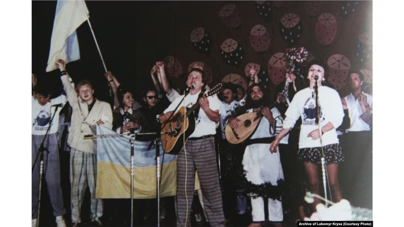 Володимир Івасюк і справді шукав у Карпатах чарівну червону руту