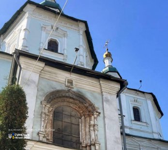 Ворожий безпілотник влучив у Воскресенську церкву під час літургії