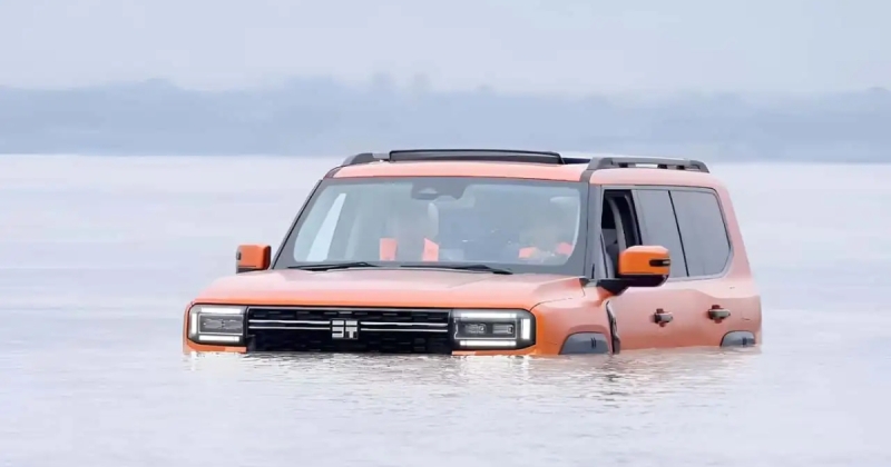 Позашляховик преміального бренду Chery перетнув найбільшу річку Китаю