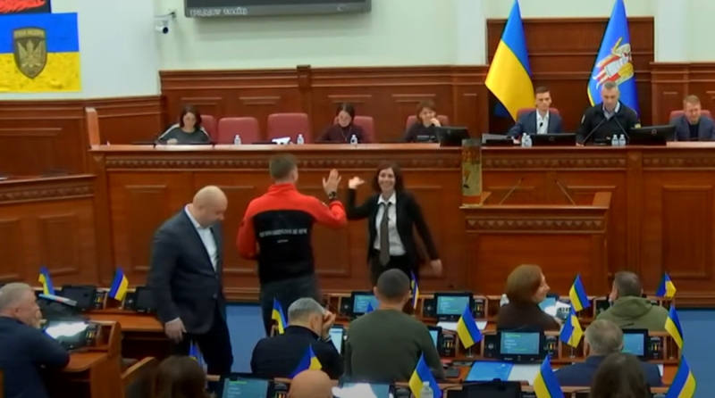 Тупик Віталія Кличка. Чому київський мер здав незамінного Поворозника?