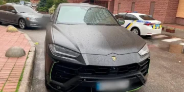 У Києві в авто знайдено тіло блогера з простреленою головою