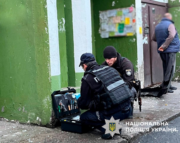 У Голосіївському районі невідомі підірвали припаркований BMW (фото)