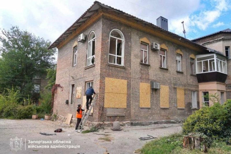 У Запоріжжі внаслідок нічної атаки пошкоджено понад 40 житлових будинків