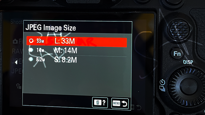 Нову повнокадрову бездзеркальну камеру Sony A7V можуть анонсувати уже в листопаді