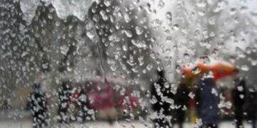 В Україну йдуть морози до -12°C і сильні опади: названі дати