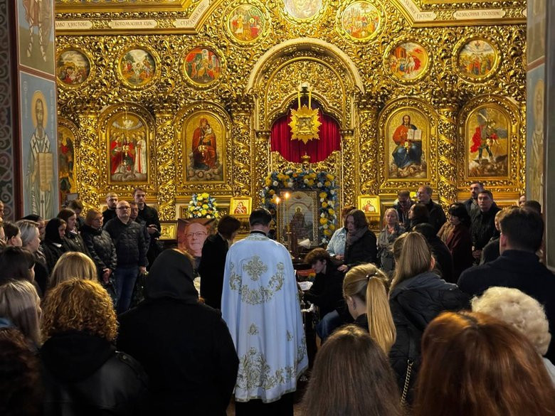 Київ попрощався з журналістом-розслідувачем Олексою Шалайським (фото)