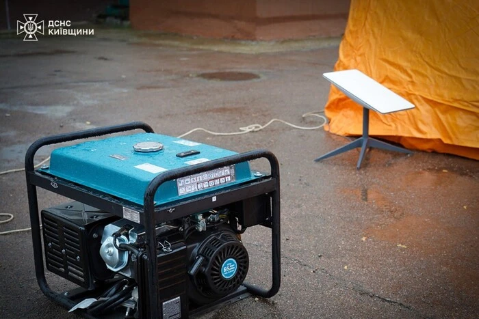 У Славутичі розпочалося відновлення електропостачання після атаки РФ