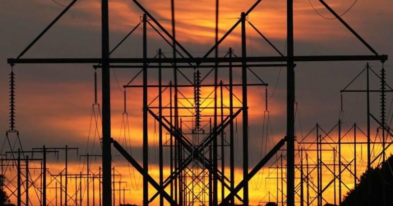 В Україні знову застосовано графіки екстрених відключень: ДТЕК повідомляє, де відключають світло