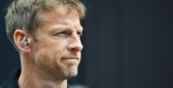 Баттон оголосив про завершення професійної гоночної кар’єри Баттон оголосив про завершення професійної гоночної кар’єри