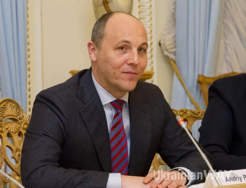 У Львові продовжили тримання під вартою підозрюваному у вбивстві Андрія Парубія