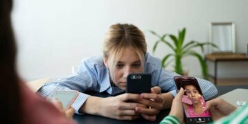 Худнемо чи втрачаємо життя? Підлітки ризикують заради тренду TikTok