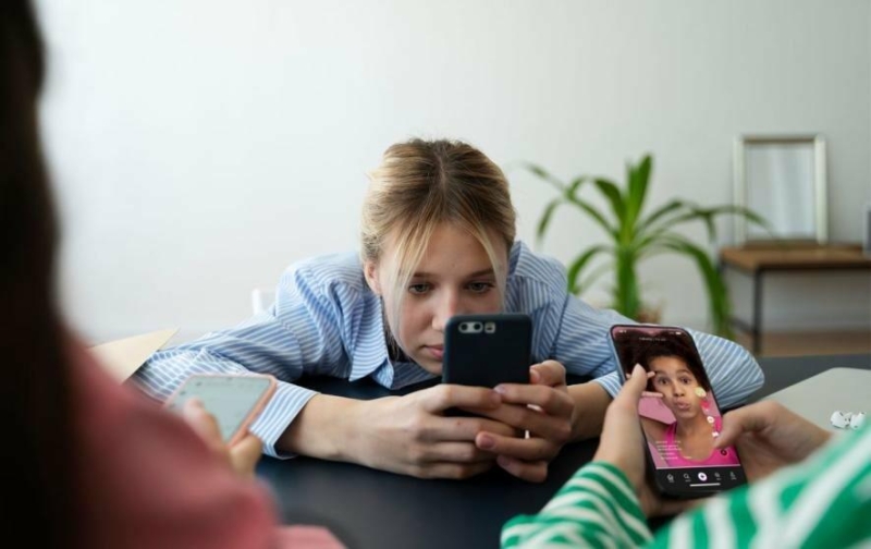 Худнемо чи втрачаємо життя? Підлітки ризикують заради тренду TikTok