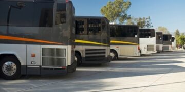 Імпорт автобусів в Україну зріс на третину