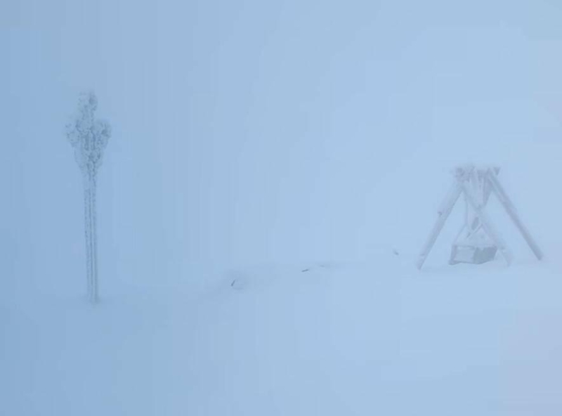 "Такий собі десятий день зими": рятувальники попереджають про сніговий шторм і сильний вітер на Прикарпатті (ФОТО)