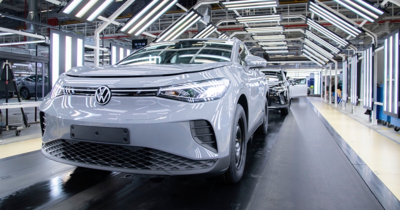 VW Group збільшила постачання електромобілів на третину у третьому кварталі, але Китай "забуксував"