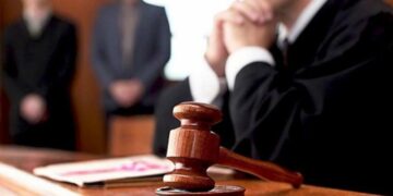 У Запоріжжі судитимуть двох колишніх поліцейських, які брали хабарі з водіїв та військових