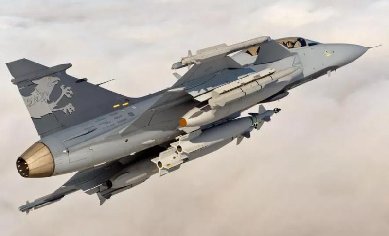 "Зможуть захистити небо". Зеленський повідомив, коли Україна має отримати перші Gripen