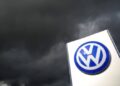 Volkswagen скорочує виробництво через дефіцит мікрочипів – ЗМІ
