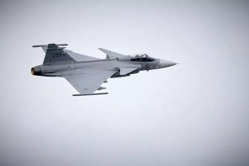 Перші шведські винищувачі Gripen з’являться в Україні вже наступного року
