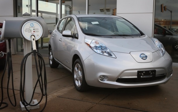 Рада схвалила пільги на імпорт електромобілів у першому читанні