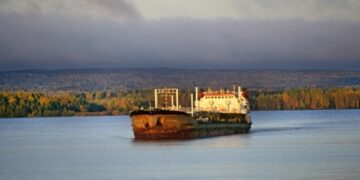 Ціна російської нафти впала нижче $50 за барель