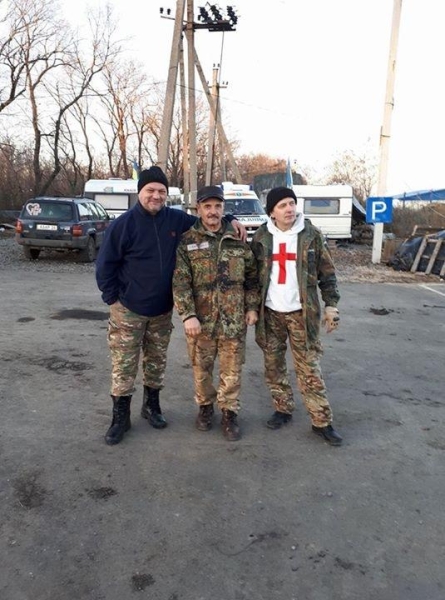 &laquo;Деяких рятували вже тричі&raquo;: Як волонтер Євген Ткачов вивозить людей з пекла війни