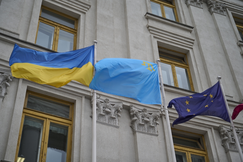 МЗС України засудило затримання кримських татарок у Криму