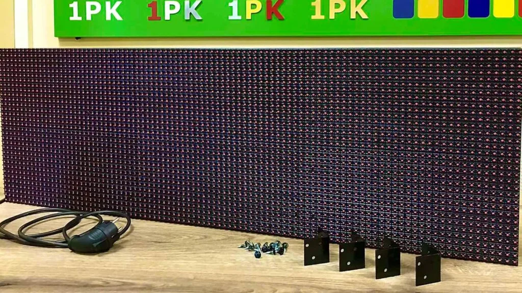 рухомий Led рядок