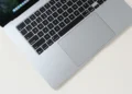 MacBook 2025