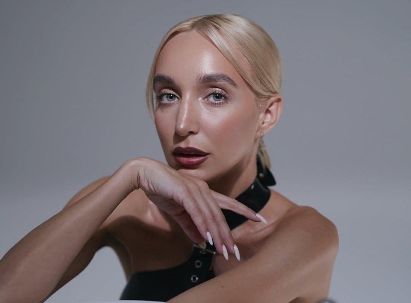 Мандзюк поїхала до Польщі в одязі з Бандерою та потрапила під масовий осуд