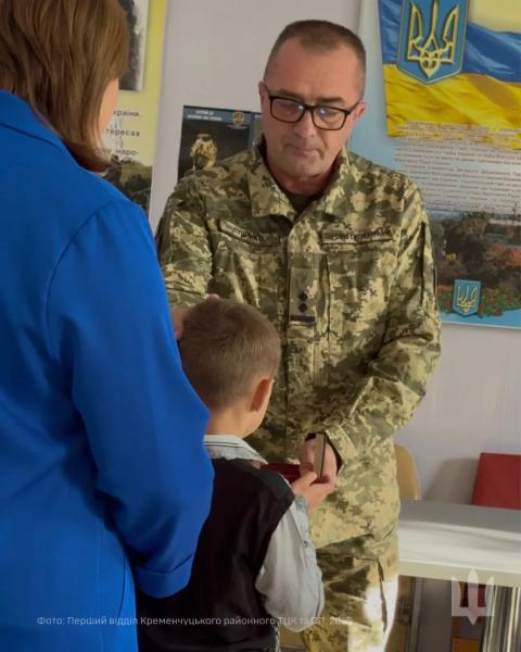 На Полтавщині родинам полеглих захисників передали нагороди