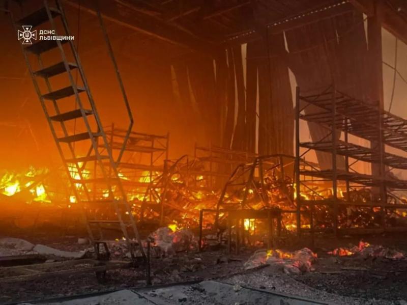 росія завдала удару 50 ракетами та 500 дронами: є загиблі та поранені, – Зеленський 